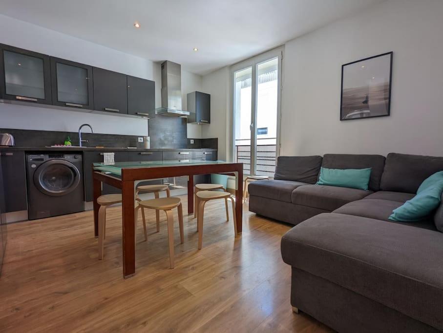 Sleep In Montpellier, Albert, Centre, Gare, 4 Ch, Tram L1, 2, 3 & 4 Exterior photo